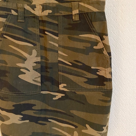 TOPSHOP Camo Jumper - Picture 4 of 10